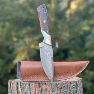 Rosewood-Handled Hunting Knife Forged From Damascus Steel .