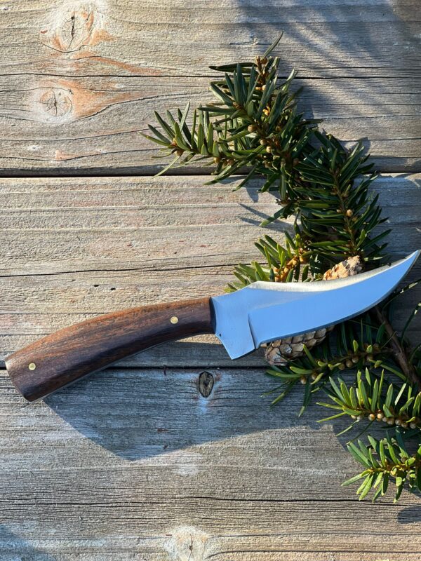 Slim Skinner Patch D2 Steel Hunting Knife - Rose Wood Handle .