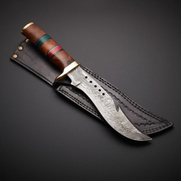 Damascus Steel Hunting Bowie Knife With Rose-wood Handle .